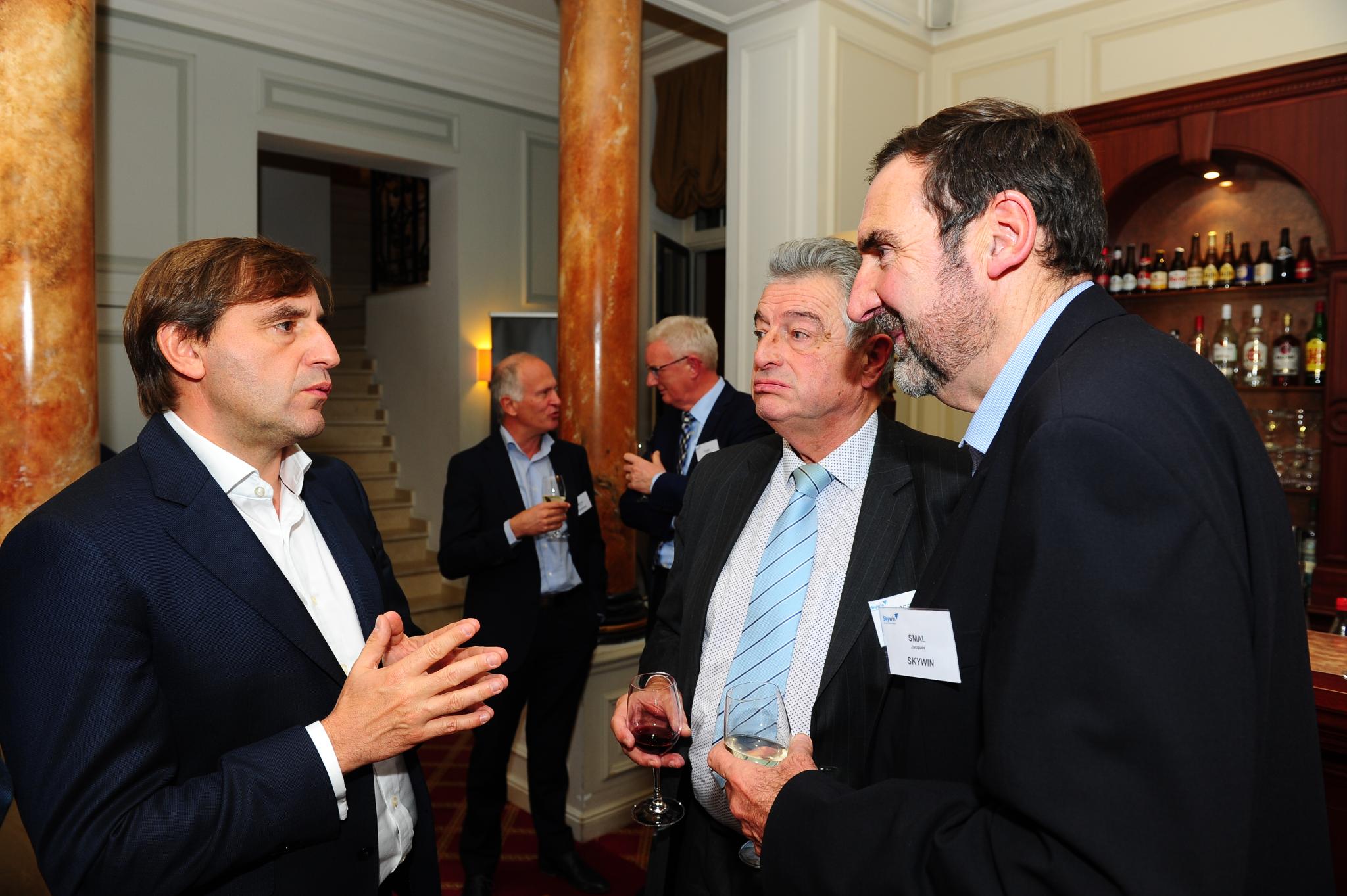  Bernard Delvaux (Sonaca), Michel Milecan (Cenaero), Jacques Smal (Skywin)