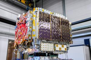 2025_V2iEycore Vibro 1.jp