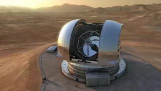 Amos, lié au succès de l’ELT, change de CEO